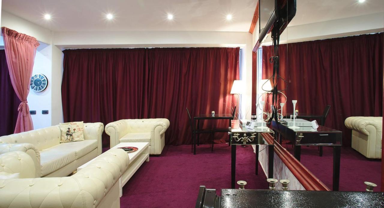Aparthotel Jolie Galaţi Exteriér fotografie