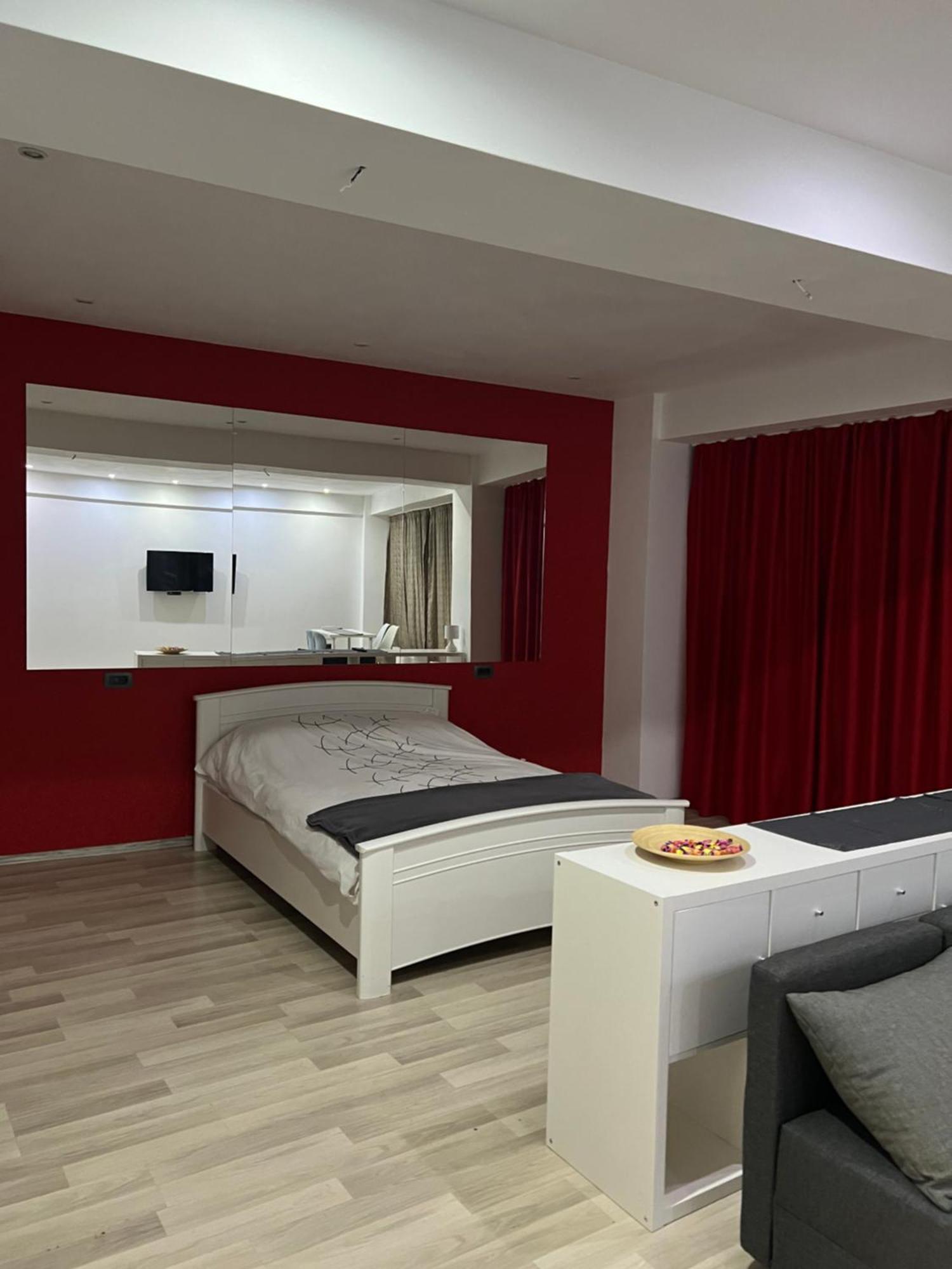Aparthotel Jolie Galaţi Exteriér fotografie